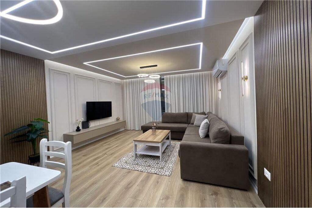 Luxury Duplex 2+1+2 For Rent In Center!