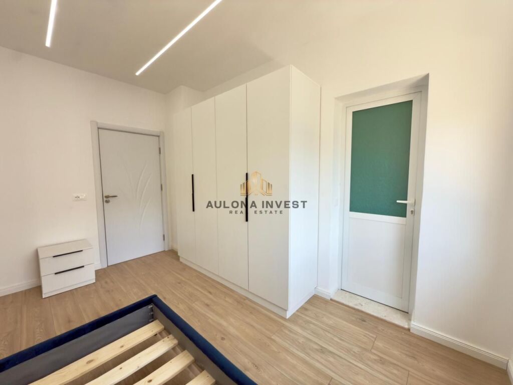 APARTAMENT 2+1+2 NE SHITJE LUNGOMARE-VLORE.