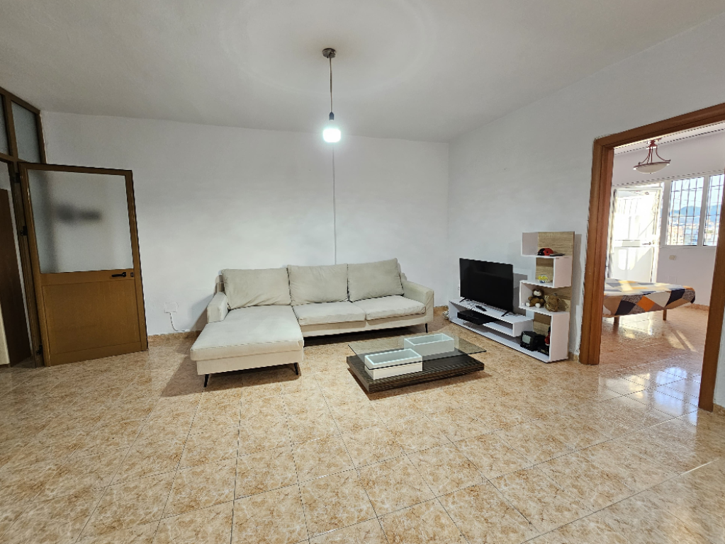 Tirana, 2+1 apartment for rent Laprake