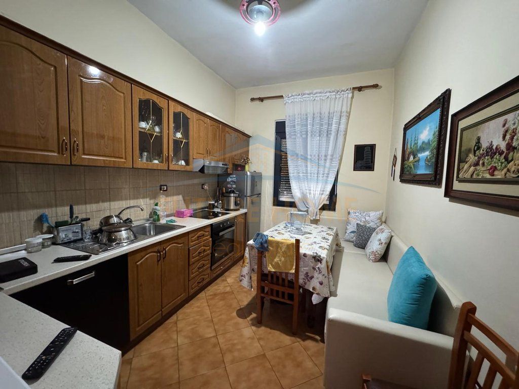 Qera, Apartament 2+1+2, Myslym Shyri, Tiranë
