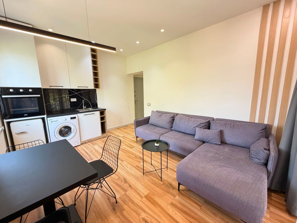 Apartament 1+1 te Rruga Elbasanit