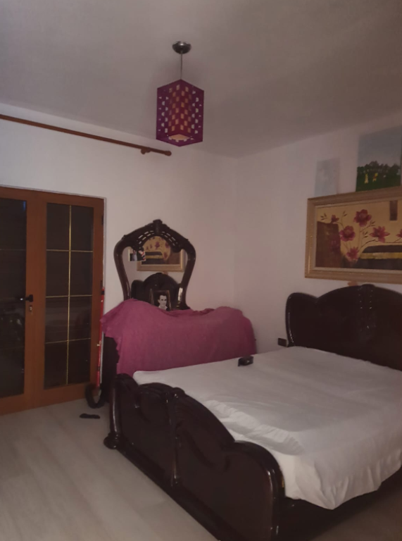 Parte di Villa in Affitto, 120 m², Primo Piano, Via Jusuf Gervalla, Tirana