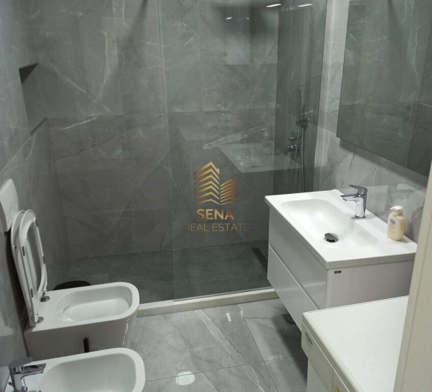 Qira, Apartament 1+1+blk, Porcelan – Pas UET, 40.000 Lek/muaj