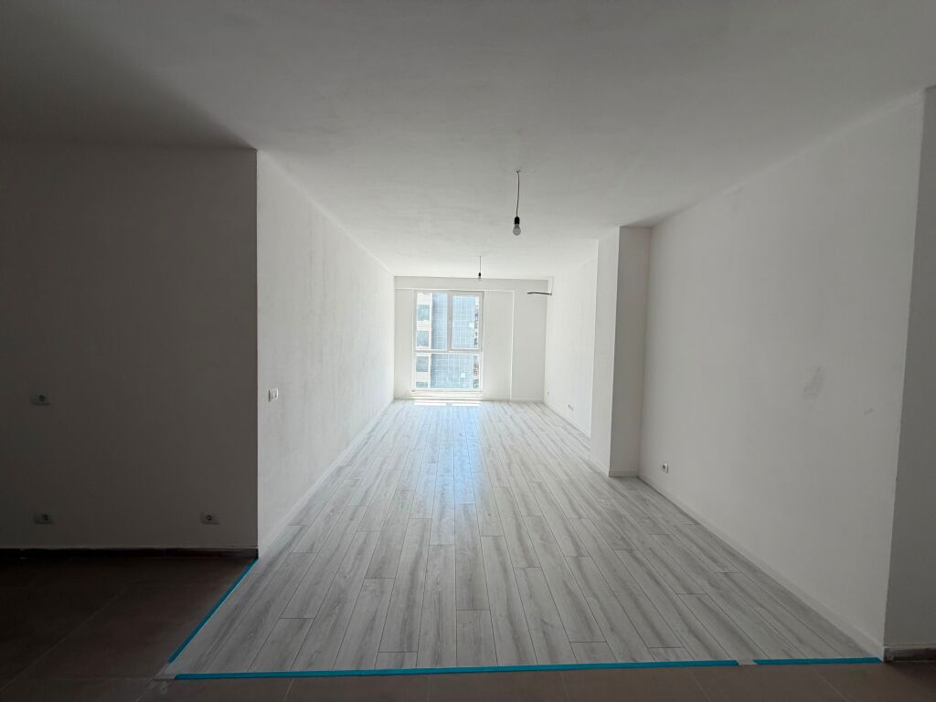 Shitet Apartament 2+1+2 te Ish Rajoni , Durres