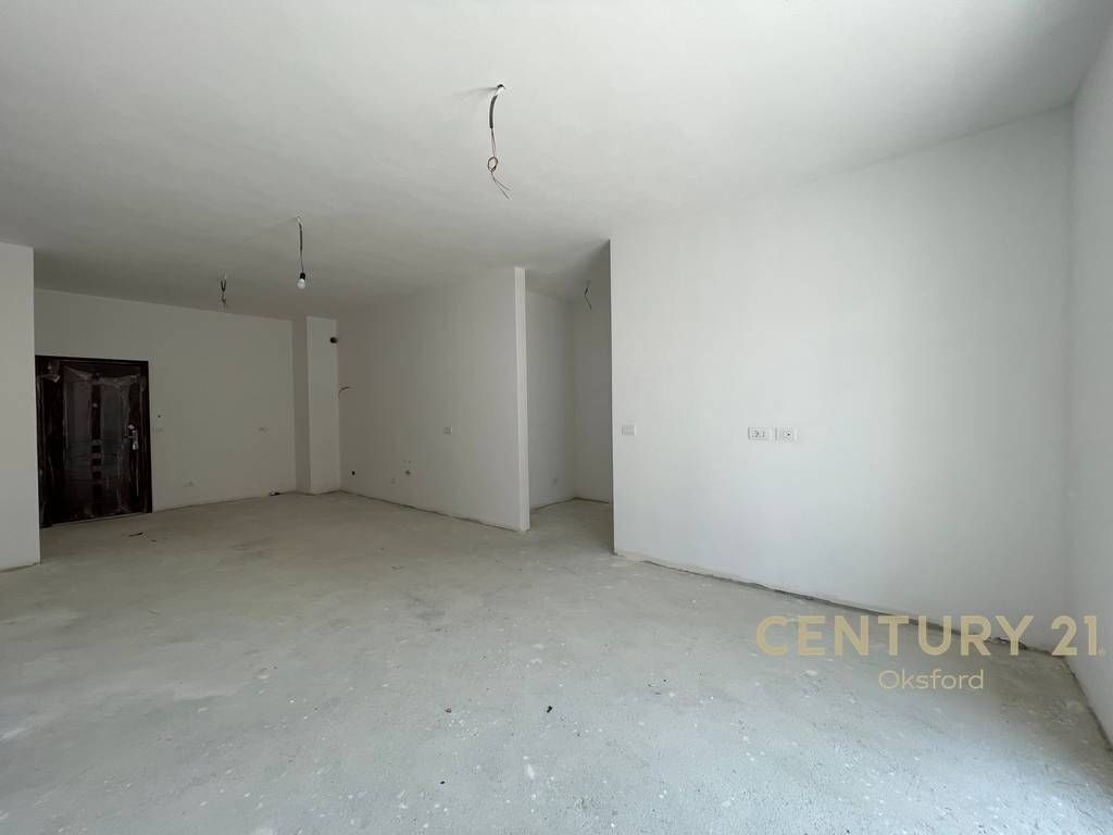 VENDESI APPARTAMENTO 2+1 A FRESK