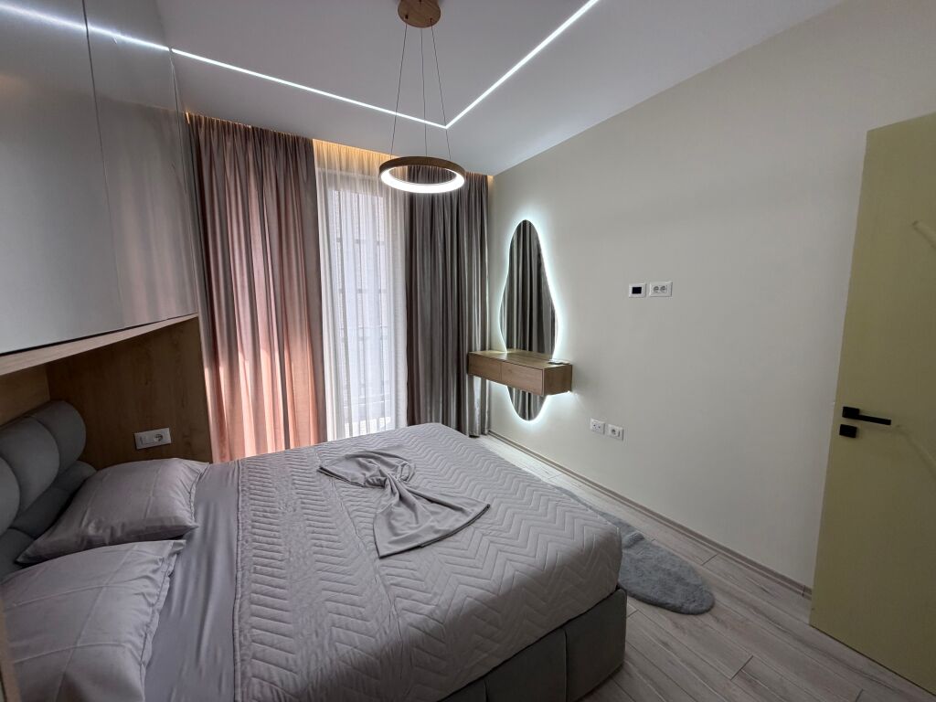 📣Qera Apartament 1+1📍 Rezidenca Erli 🛣️Rruga Xhanfize Keko ✨  🏢Ndertimi i ri me ashensor  Kati 6,pallat me ashensor  🛋️ I arreduar ne menyre moderne dhe bashkekohore 📐Siperfaqe : 75 m2  💶 Cmimi 70000 leke