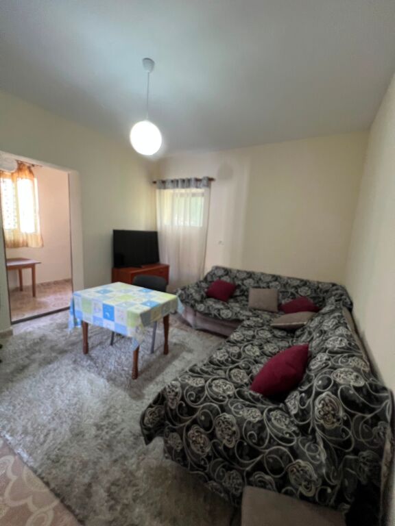 🏡 Affittasi ingresso 2+1  📍Xhamllik