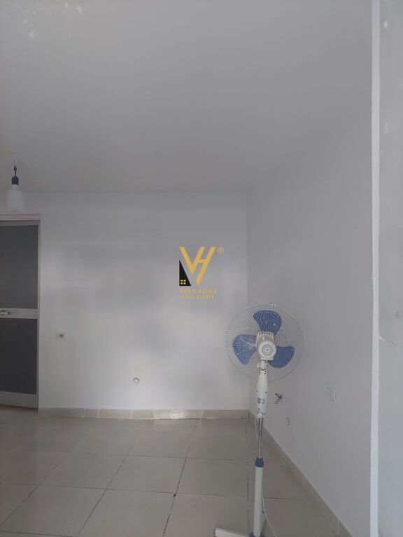 NEGOZIO IN AFFITTO 12 M2 IN VIA DURRES 35.000 LEKE
