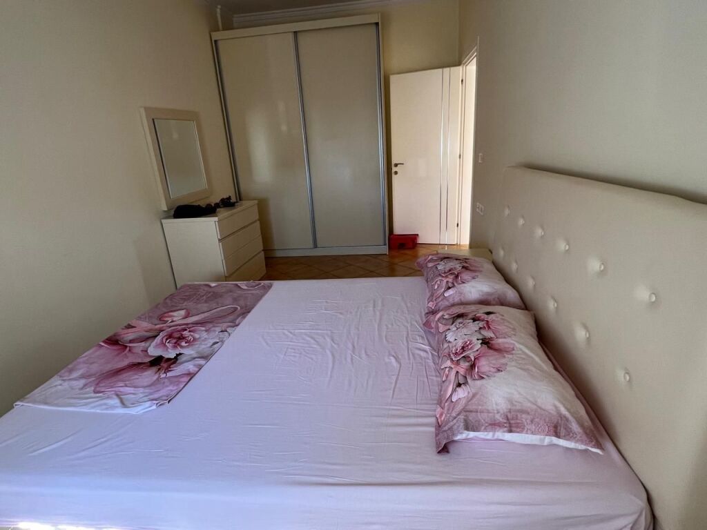 JEPET ME QIRA APARTAMENT 2+1+2 VLORE/SHKOLLA E MARINES