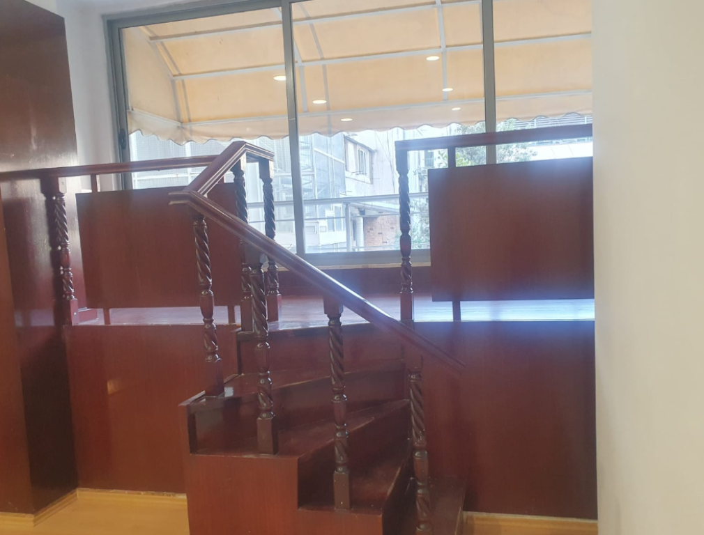 Locale Commerciale in Affitto Dopo il 15° Piano – 79,86 m² Lordi
