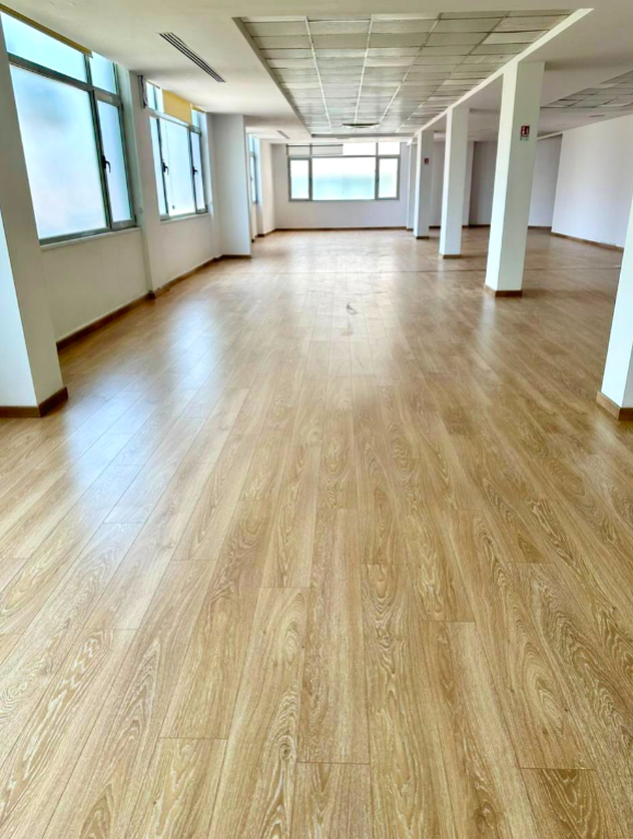 Business Premises for Rent near Dinamo Stadium – 549 m²