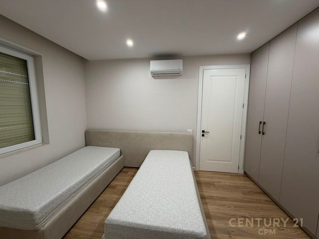 APARTAMENT 2+1+2+ POST PARKIMI ME QIRA PRANË KODRËS SË DIELLIT! 700 € /Muaj