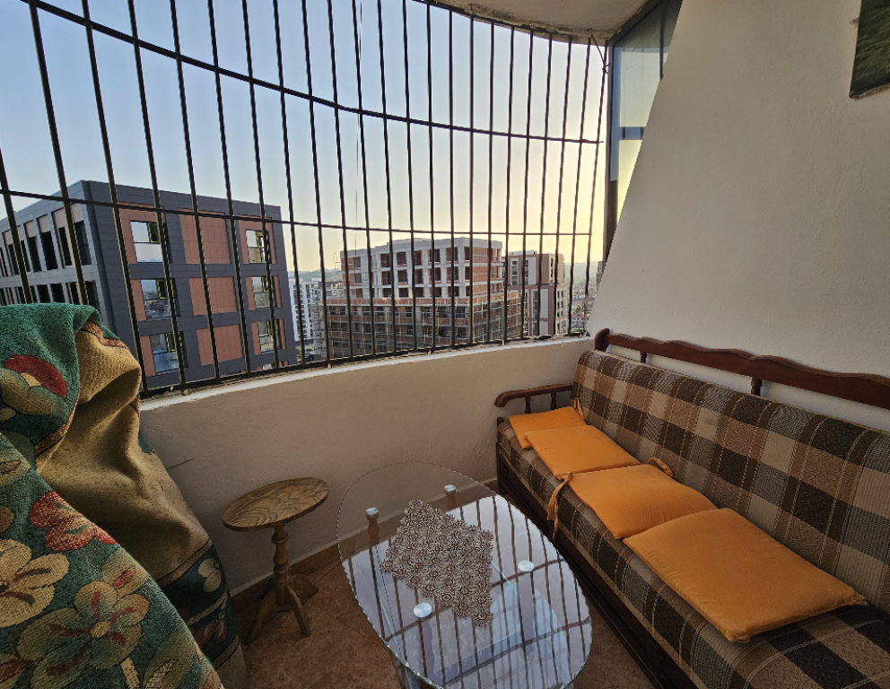 Tirana, 2+1 apartment for rent Laprake