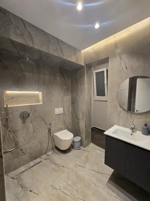 Qera | Garsoniere | Perball OSLO brryli | 400 €/muaj