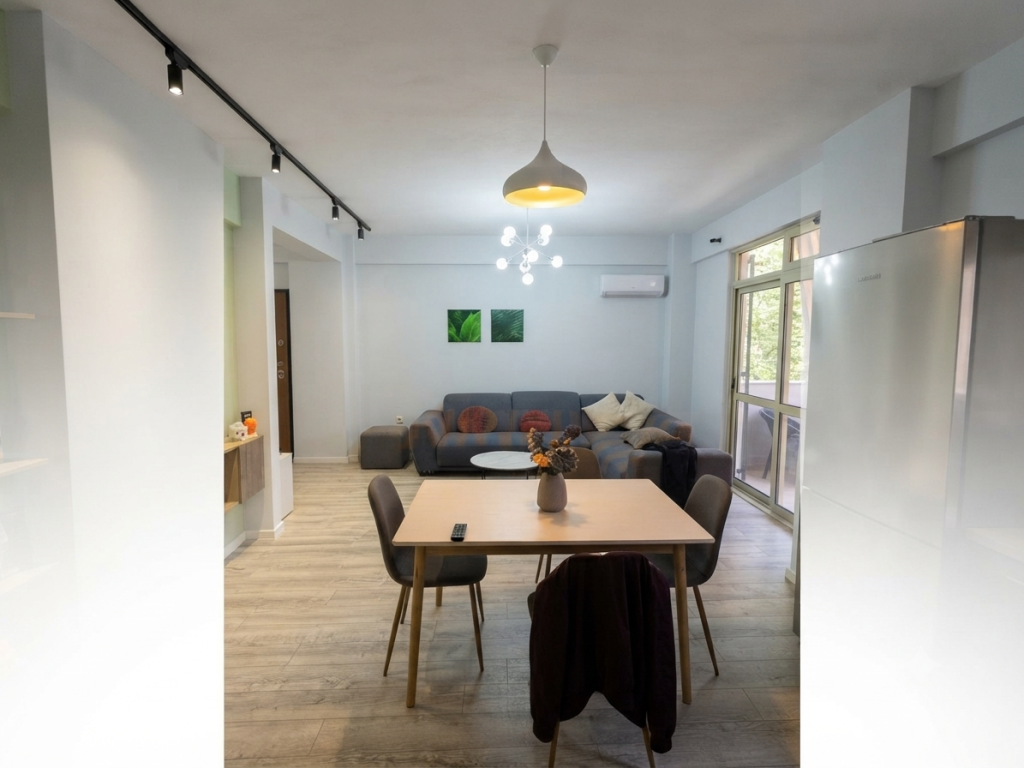 Qira, Apartament 3+1+2, Stacioni Trenit, Tiranë