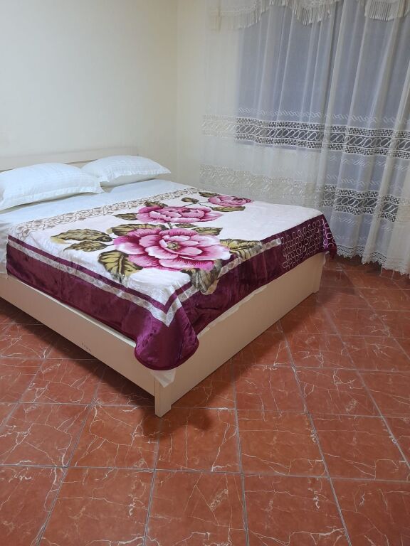 For rent 1+1 furnished elevator 4th floor Astir 40000 lek