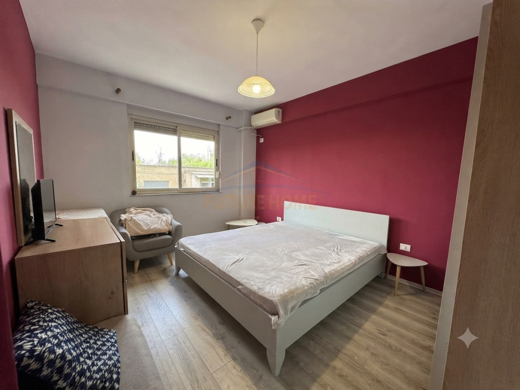 Qira, Apartament 3+1+2, Stacioni Trenit, Tiranë