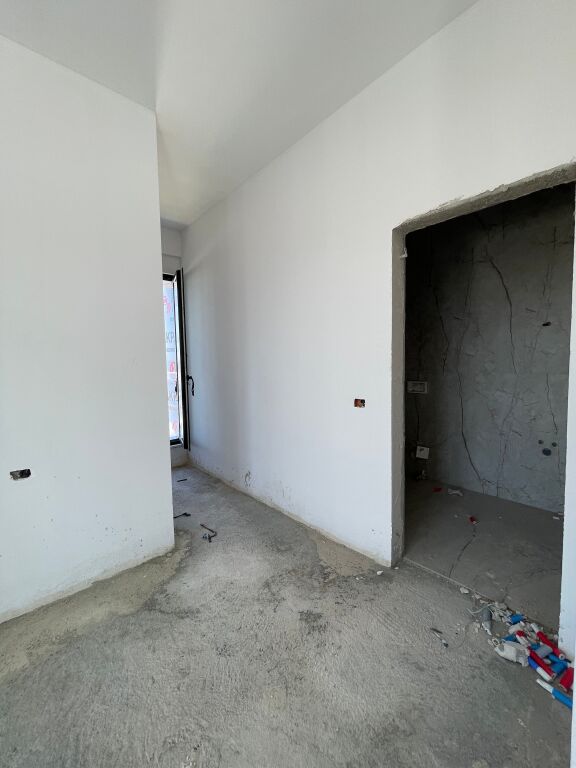 Vendesi duplex 3+1+4 con veranda presso Picadilly Residence, vicino a TEG