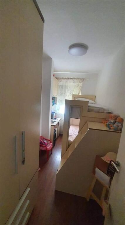 Apartament 2+1 me qera tek Shkolla e Bashkuar