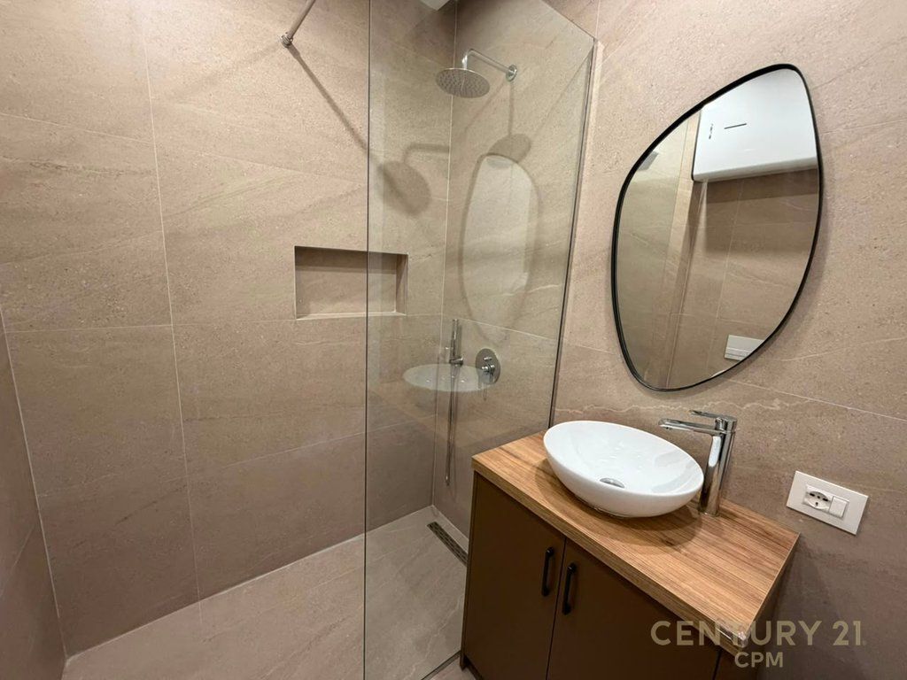 APARTAMENT 2+1+2+ POST PARKIMI ME QIRA PRANË KODRËS SË DIELLIT! 700 € /Muaj