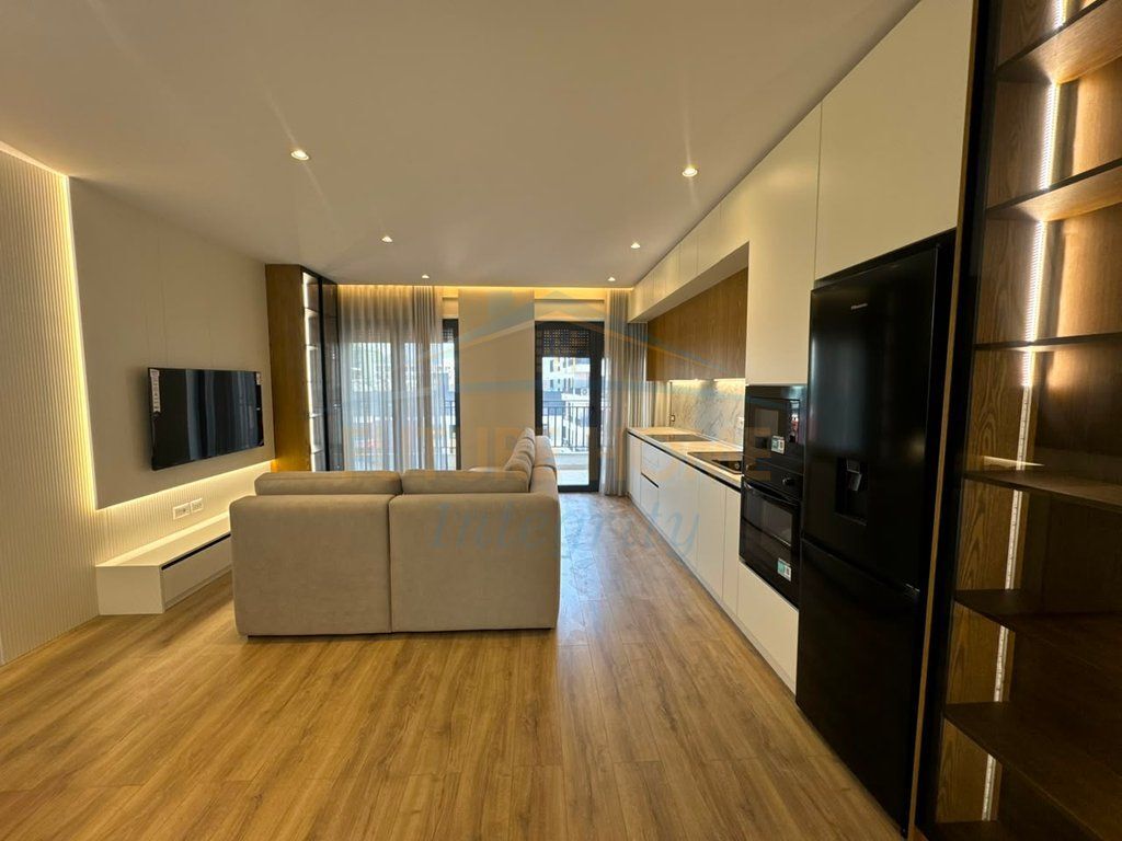 Rent, Apartment 2+1+2, New Boulevard, Tirana.