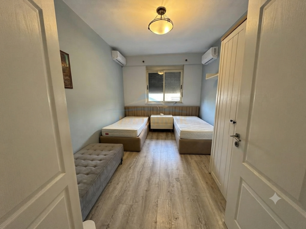 Qira, Apartament 3+1+2, Stacioni Trenit, Tiranë