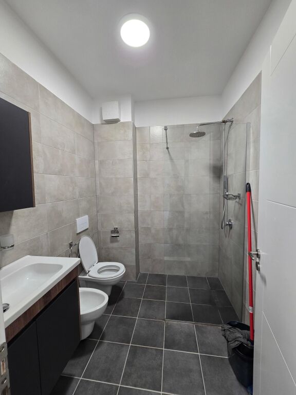 Apartament 1+1 me Qira Linze Tirane