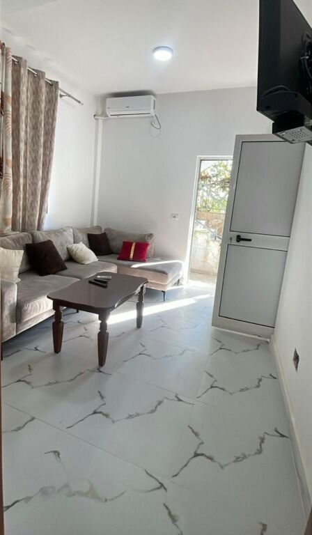 apartament me qira tek Spitali Amerikan 3