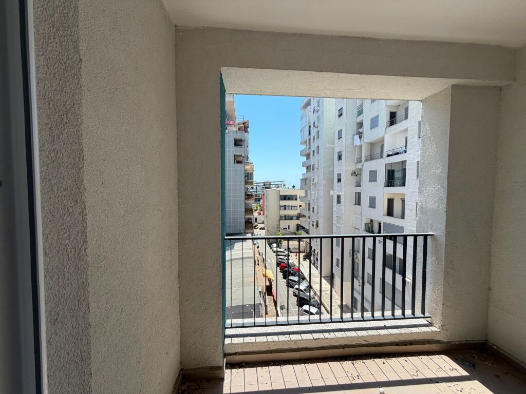 Shitet Apartament 2+1+2 te Ish Rajoni , Durres