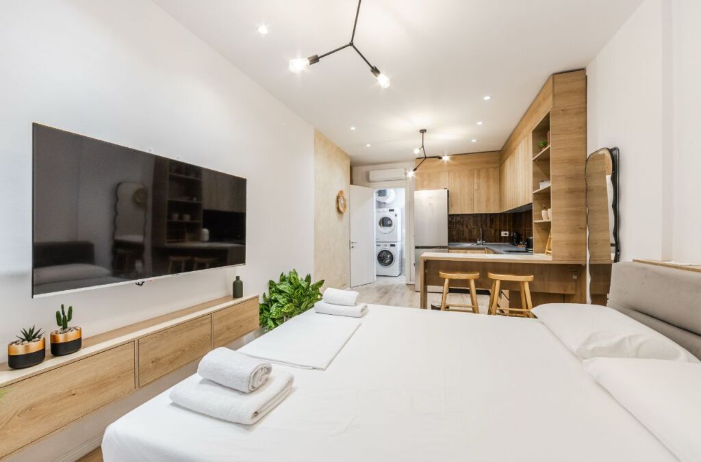 Furnished studio apartment for sale in Dhermi, Sofo Duni