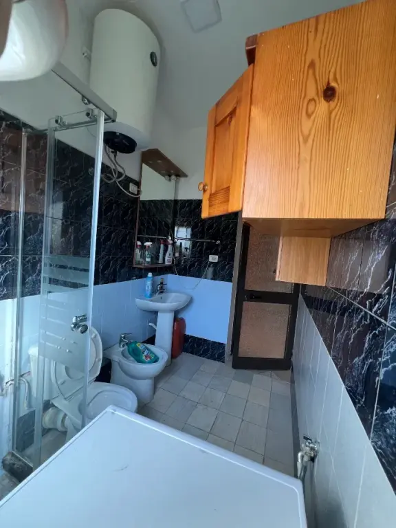 Qera | Shtëpi private 1 + 1 | Rruga Bardhyl | 450 €/muaj