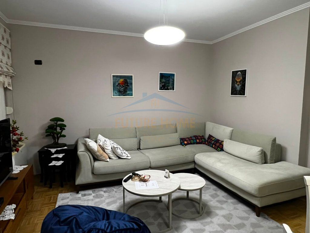 Affitto, Appartamento 2+1, Piazza Willson, Tirana
