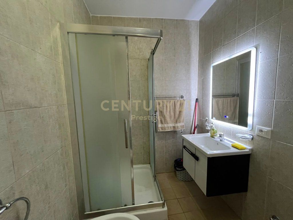 JEPET ME QIRA APARTAMENT 1+1 – RRUGA E SALËS, TIRANE!
