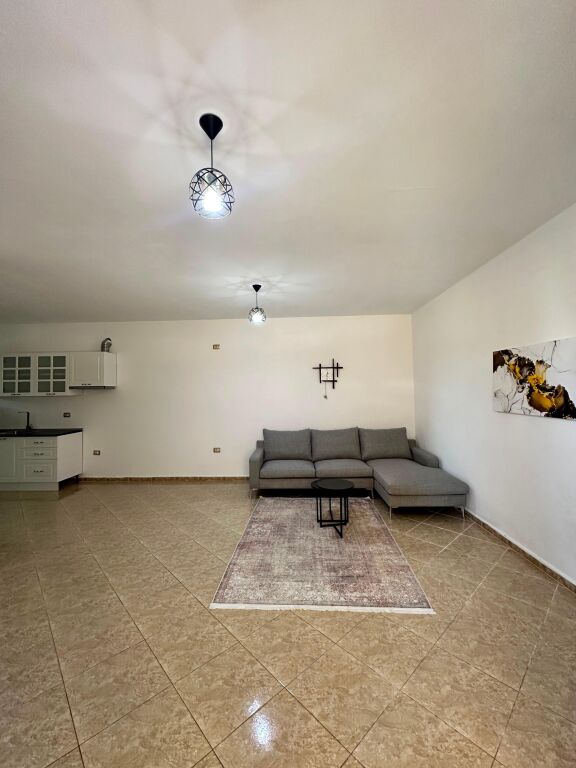 Apartament 1+1 me qera ne Ali Dem prane Kryegjyshates