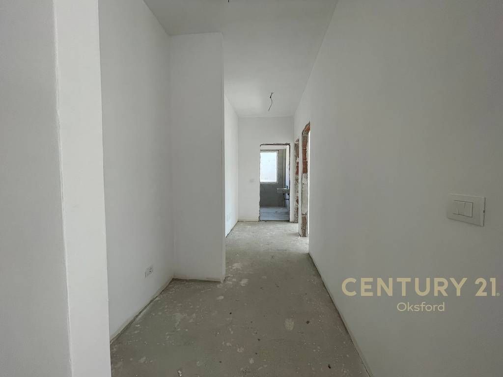 VENDESI APPARTAMENTO 2+1 A FRESK
