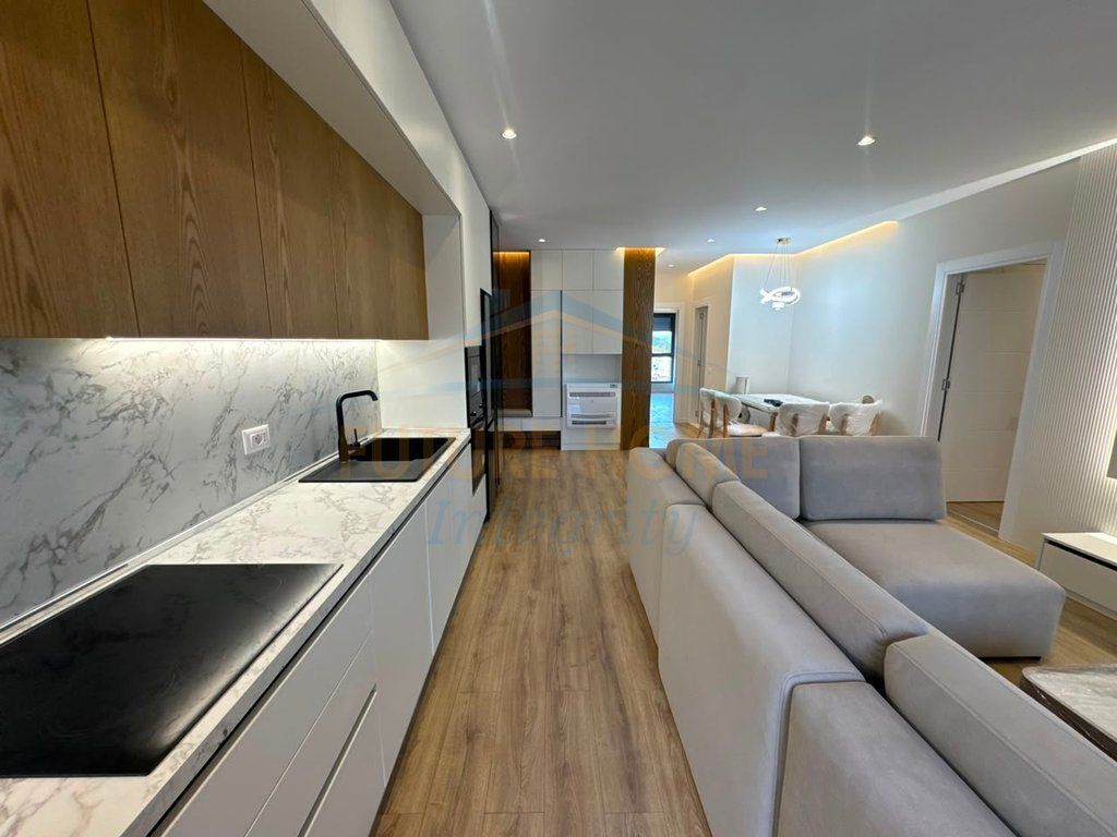 Qera, Apartament 2+1+2, Bulevardi i Ri, Tiranë.
