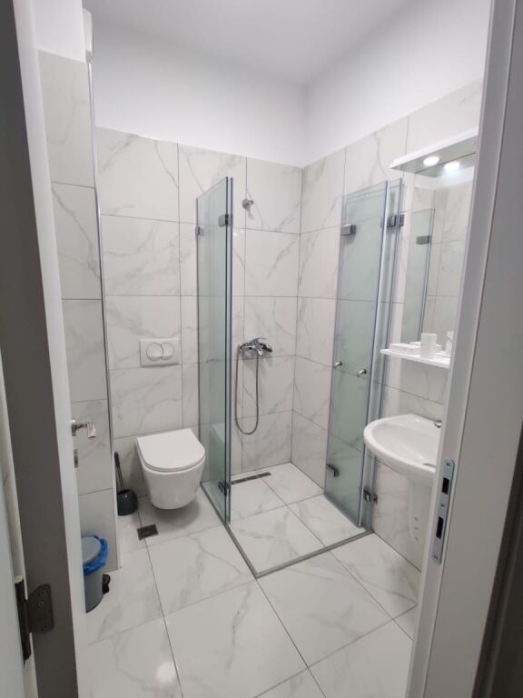Hipoteka, Apartament 2+1+2 per Qira !