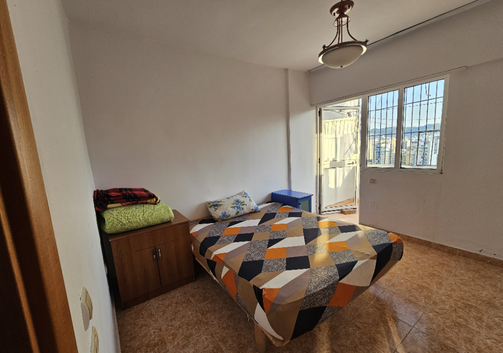 Tirana, 2+1 apartment for rent Laprake