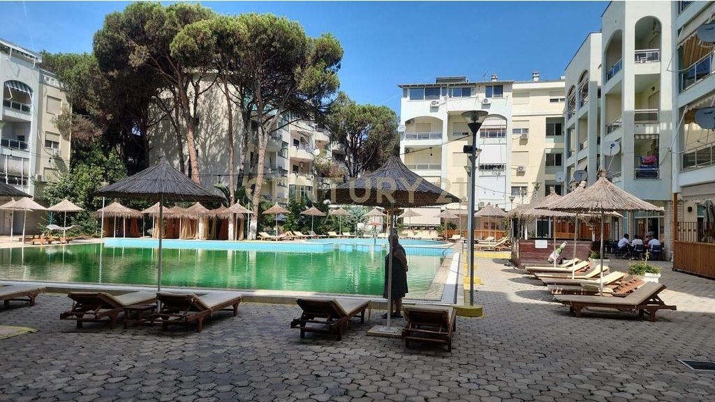 Shitet Apartament 1+1, Kompleksi Kaltersia ,Mali i Robit !