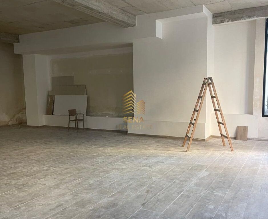 Affitto, Locale Commerciale, di fronte alla Nuova Maternità, 150.000 Leke