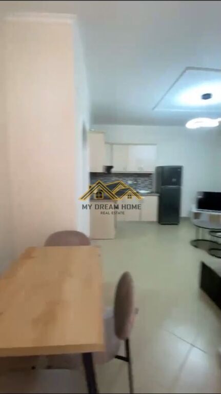 JEPET ME QIRA APARTAMENT 2+1 SHUME PRAN ME DETIN NE PLAZH URA DAJLANIT !