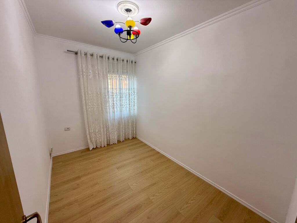 📣 SHITET Apartament 2+1 Me 2 Ballkone 📍Fresk, Rruga e Dajtit, 200 m mbi Anna Market ✨