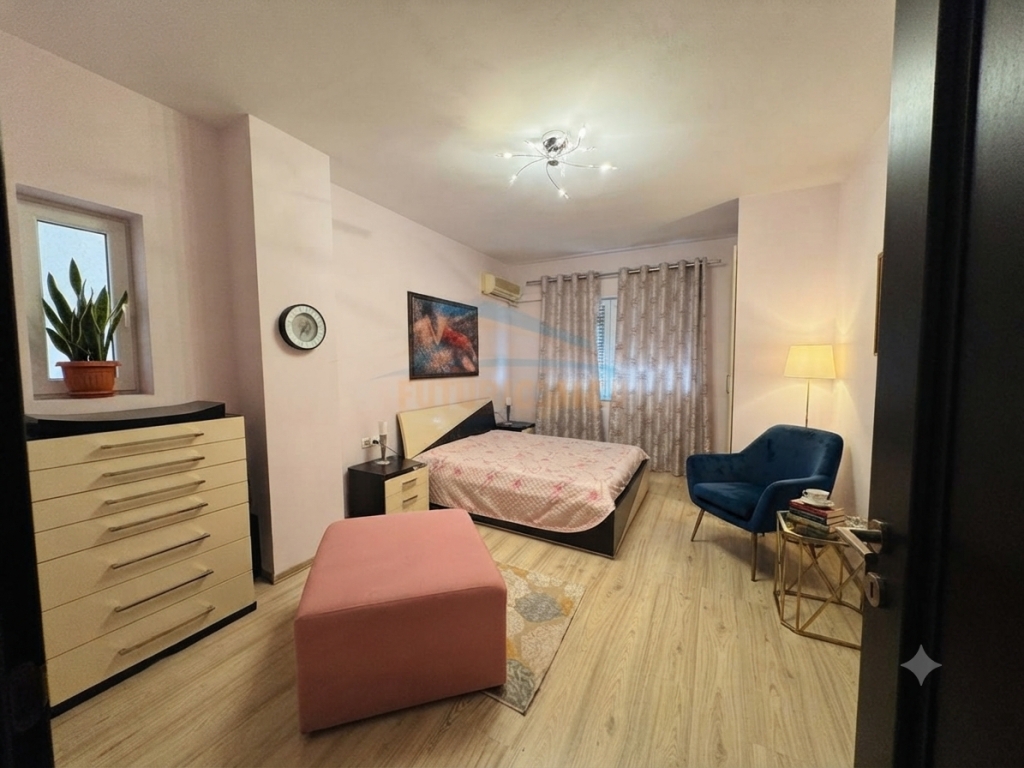 Affitto, Appartamento 2+1, Via Barrikadave, Tirana