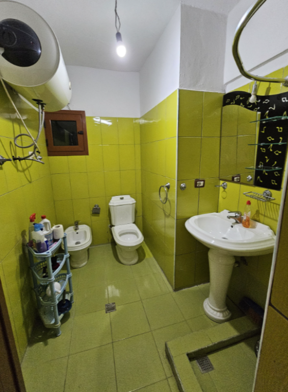 Tirana, 2+1 apartment for rent Laprake