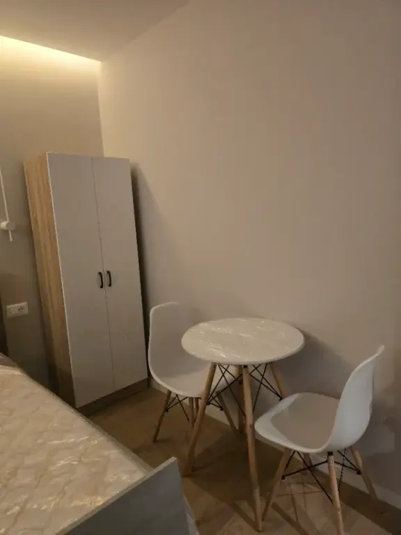 Qera | Garsoniere | Perball OSLO brryli | 400 €/muaj