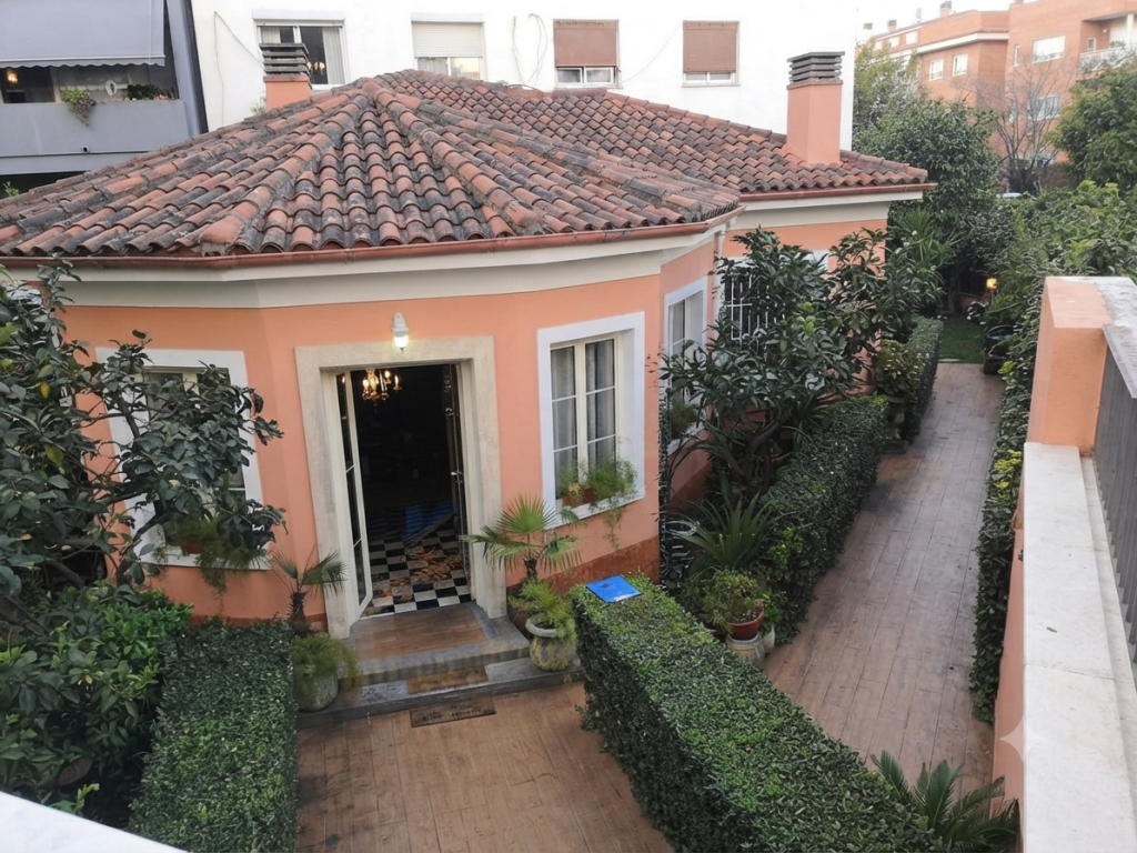 Qira, Shtëpi Private, Pazari i Ri, Tiranë