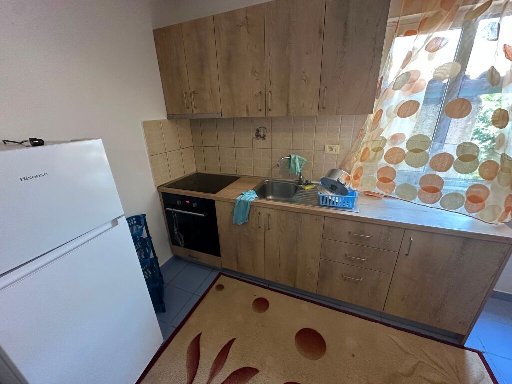 Jepet Me Qera Apartament 1+1+1 Ballkon