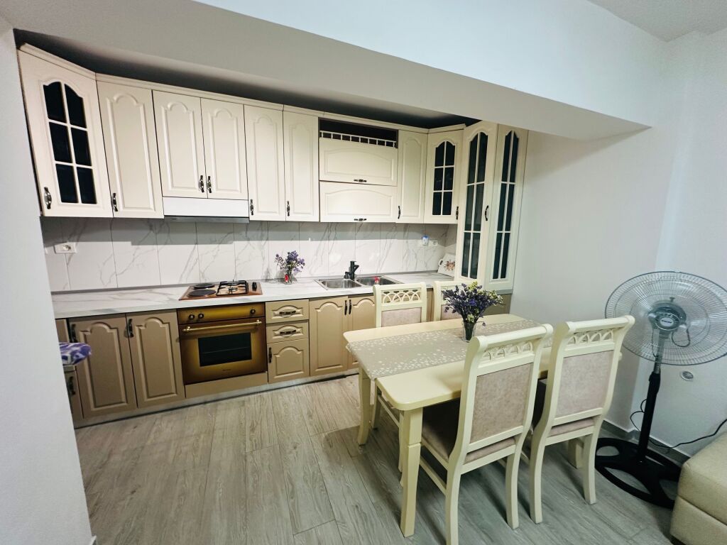 Jepet Me Qera Apartament 2+1