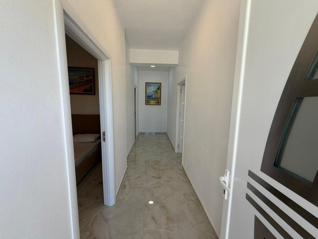 GJASHTE, SARANDE, SELLING VILLA