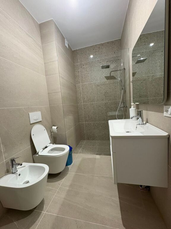 Jepet me Qera Apartament 2+1 – Univers City